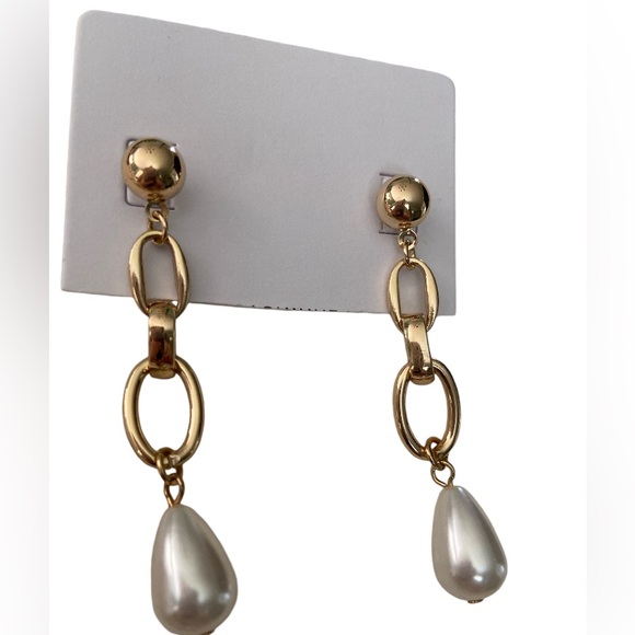 LAURA Bracelet and Earring Set, Faux Pearl and Goldtone, NWT - Picture 4 of 8